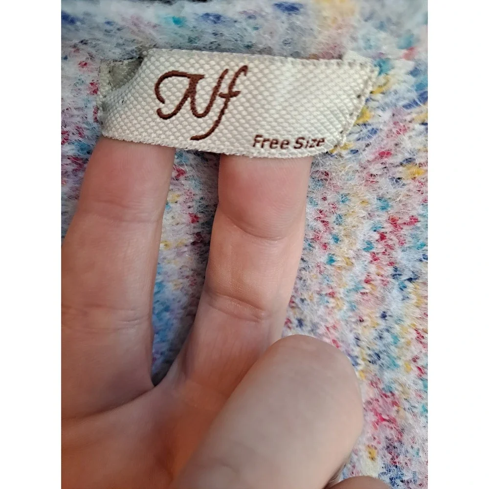 NF Knit Wrap Shawl Poncho Beige Multicolor Print Fringe‎ Free Size Women